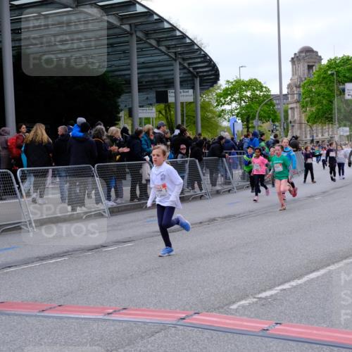 25.04.2026 - Das Zehntel Tim E. http://msf.ph/oto/9570832 25.04.2026 09:03:46 Ziel 1063, 1068, 1228, 1419, 1439, 1623, 2397, 2923, 2996, 3727 meine-sportfotos.de