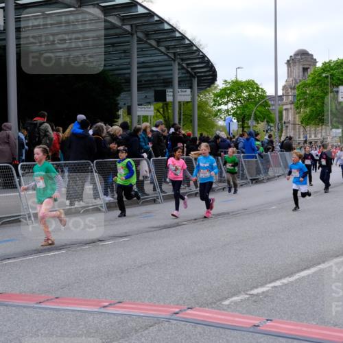 25.04.2026 - Das Zehntel Tim E. http://msf.ph/oto/9570837 25.04.2026 09:03:48 Ziel 1063, 1068, 1228, 1419, 1439, 1661, 2397, 2923, 2996, 2997, 3727 meine-sportfotos.de