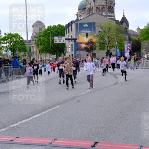 25.04.2026 - Das Zehntel Tim E. http://msf.ph/oto/9570840 25.04.2026 09:03:52 Ziel 1063, 1068, 1228, 1419, 1439, 1661, 2018, 2397, 2923, 2996, 2997, 3024, 3459, 3504, 3727, 3880 meine-sportfotos.de