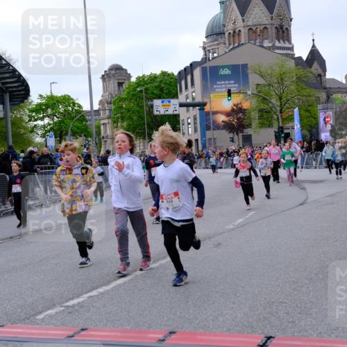 25.04.2026 - Das Zehntel Tim E. http://msf.ph/oto/9570850 25.04.2026 09:03:54 Ziel 1063, 1068, 1228, 1439, 1661, 2018, 2397, 2997, 3007, 3024, 3459, 3504, 3727, 3740, 3880 meine-sportfotos.de
