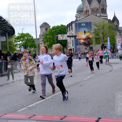 25.04.2026 - Das Zehntel Tim E. http://msf.ph/oto/9570851 25.04.2026 09:03:54 Ziel 1063, 1068, 1228, 1439, 1661, 2018, 2397, 2997, 3007, 3024, 3459, 3504, 3727, 3740, 3880 meine-sportfotos.de