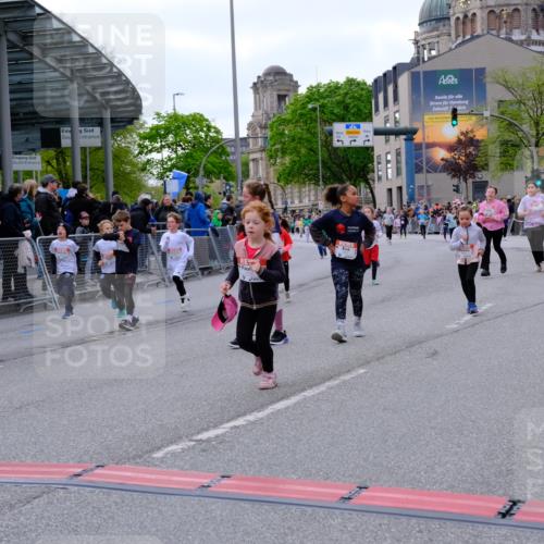 25.04.2026 - Das Zehntel Tim E. http://msf.ph/oto/9570859 25.04.2026 09:03:57 Ziel 1063, 1068, 1439, 1661, 1835, 1860, 2018, 2440, 2578, 2588, 2997, 3007, 3014, 3024, 3442, 3446, 3451, 3459, 3504, 3727, 3740, 3865, 3867, 3880 meine-sportfotos.de