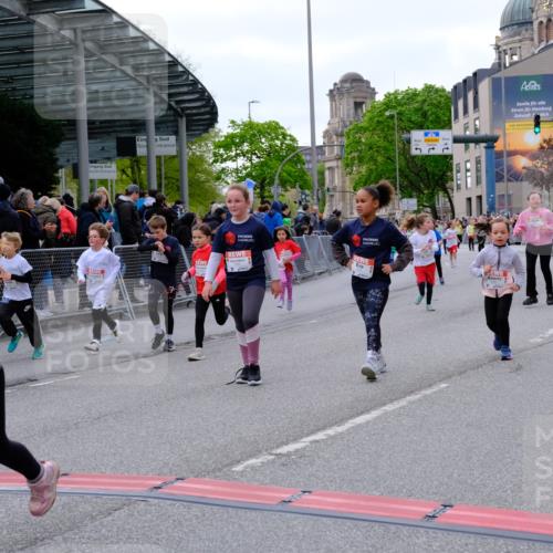 25.04.2026 - Das Zehntel Tim E. http://msf.ph/oto/9570868 25.04.2026 09:03:58 Ziel 1063, 1068, 1661, 1835, 1860, 2018, 2440, 2578, 2588, 2893, 2997, 3007, 3014, 3024, 3162, 3442, 3446, 3451, 3459, 3504, 3740, 3865, 3867, 3880 meine-sportfotos.de