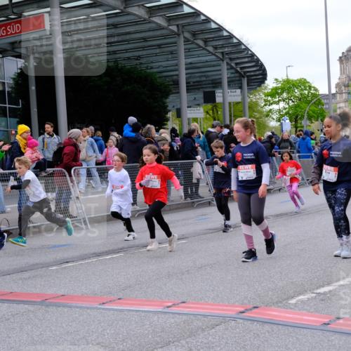 25.04.2026 - Das Zehntel Tim E. http://msf.ph/oto/9570872 25.04.2026 09:03:59 Ziel 1661, 1785, 1835, 1860, 2018, 2440, 2487, 2578, 2588, 2893, 2934, 2997, 3007, 3014, 3024, 3162, 3442, 3446, 3451, 3459, 3504, 3740, 3865, 3867, 3880 meine-sportfotos.de