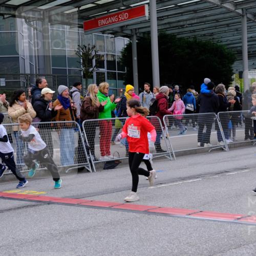 25.04.2026 - Das Zehntel Tim E. http://msf.ph/oto/9570878 25.04.2026 09:03:59 Ziel 1661, 1785, 1835, 1860, 2018, 2440, 2487, 2578, 2588, 2893, 2934, 2997, 3007, 3014, 3024, 3162, 3442, 3446, 3451, 3459, 3504, 3740, 3865, 3867, 3880 meine-sportfotos.de