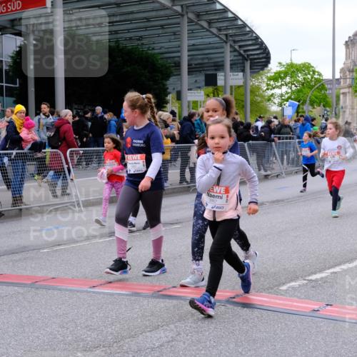 25.04.2026 - Das Zehntel Tim E. http://msf.ph/oto/9570881 25.04.2026 09:04:00 Ziel 1661, 1785, 1793, 1835, 1860, 2018, 2440, 2487, 2578, 2588, 2893, 2934, 2997, 3007, 3014, 3024, 3162, 3442, 3446, 3451, 3459, 3504, 3740, 3860, 3865, 3867, 3880, 3881 meine-sportfotos.de