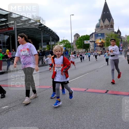 25.04.2026 - Das Zehntel Tim E. http://msf.ph/oto/9570896 25.04.2026 09:04:06 Ziel 1392, 1497, 1785, 1793, 1835, 1860, 2194, 2346, 2358, 2440, 2487, 2578, 2588, 2839, 2842, 2893, 2934, 3014, 3162, 3364, 3389, 3442, 3446, 3451, 3809, 3810, 3860, 3865, 3867, 3881, 3885 meine-sportfotos.de