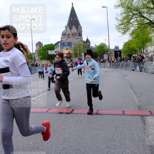 25.04.2026 - Das Zehntel Tim E. http://msf.ph/oto/9570904 25.04.2026 09:04:07 Ziel 1392, 1497, 1785, 1793, 1835, 1860, 2194, 2346, 2358, 2440, 2487, 2578, 2588, 2839, 2842, 2893, 2934, 3014, 3162, 3364, 3389, 3442, 3446, 3451, 3809, 3810, 3860, 3865, 3867, 3881, 3885 meine-sportfotos.de