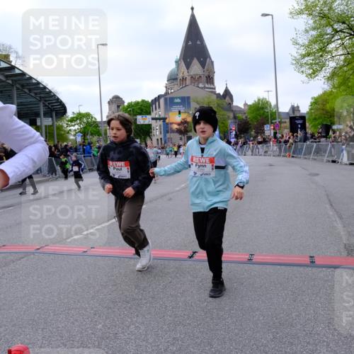 25.04.2026 - Das Zehntel Tim E. http://msf.ph/oto/9570907 25.04.2026 09:04:07 Ziel 1392, 1497, 1785, 1793, 1835, 1860, 2194, 2346, 2358, 2440, 2487, 2578, 2588, 2839, 2842, 2893, 2934, 3014, 3162, 3364, 3389, 3442, 3446, 3451, 3809, 3810, 3860, 3865, 3867, 3881, 3885 meine-sportfotos.de