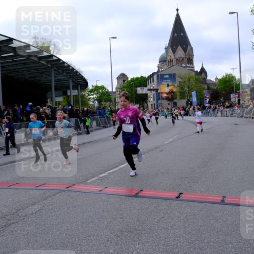 25.04.2026 - Das Zehntel Tim E. http://msf.ph/oto/9570910 25.04.2026 09:04:09 Ziel 1226, 1392, 1497, 1785, 1793, 1809, 2194, 2346, 2358, 2487, 2588, 2839, 2842, 2893, 2934, 3014, 3162, 3364, 3389, 3733, 3809, 3810, 3860, 3865, 3881, 3885 meine-sportfotos.de