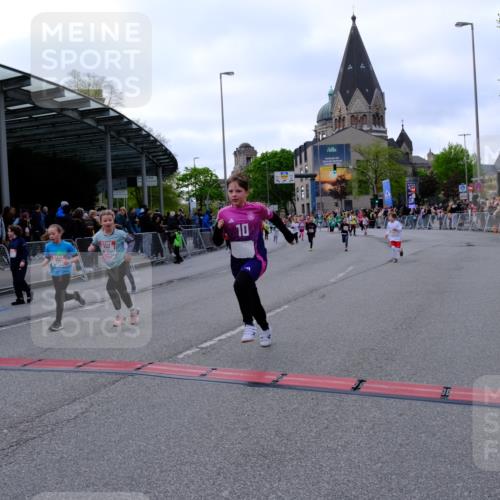 25.04.2026 - Das Zehntel Tim E. http://msf.ph/oto/9570911 25.04.2026 09:04:09 Ziel 1226, 1392, 1497, 1785, 1793, 1809, 2194, 2346, 2358, 2487, 2588, 2839, 2842, 2893, 2934, 3014, 3162, 3364, 3389, 3733, 3809, 3810, 3860, 3865, 3881, 3885 meine-sportfotos.de