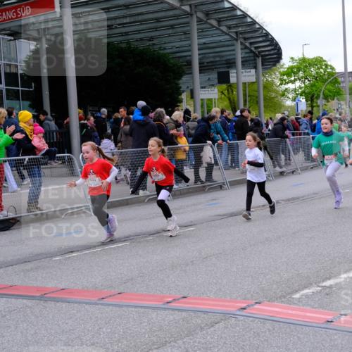 25.04.2026 - Das Zehntel Tim E. http://msf.ph/oto/9570919 25.04.2026 09:04:15 Ziel 1226, 1392, 1480, 1497, 1809, 2194, 2346, 2358, 2386, 2432, 2534, 2551, 2597, 2666, 3680, 3733, 3809, 3810, 3885 meine-sportfotos.de