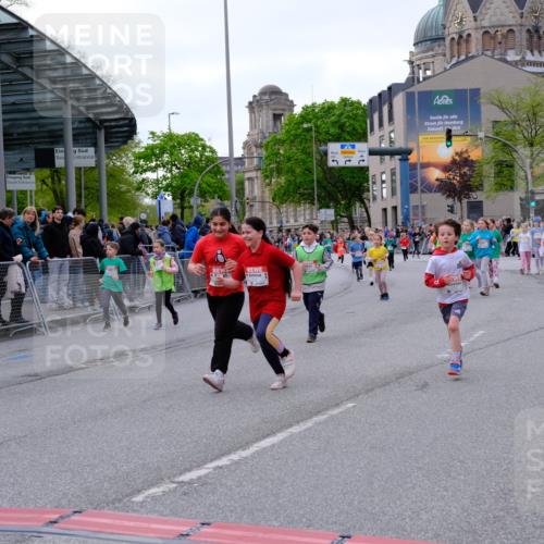 25.04.2026 - Das Zehntel Tim E. http://msf.ph/oto/9570933 25.04.2026 09:04:18 Ziel 1226, 1392, 1480, 1809, 2194, 2386, 2432, 2534, 2551, 2597, 2666, 3299, 3680, 3733 meine-sportfotos.de