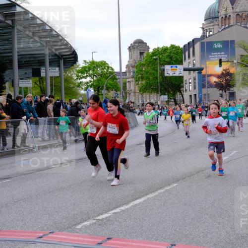 25.04.2026 - Das Zehntel Tim E. http://msf.ph/oto/9570935 25.04.2026 09:04:18 Ziel 1226, 1392, 1480, 1809, 2194, 2386, 2432, 2534, 2551, 2597, 2666, 3299, 3680, 3733 meine-sportfotos.de