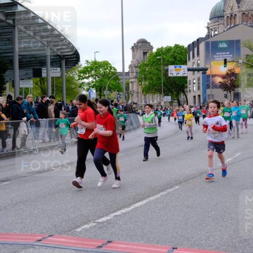 25.04.2026 - Das Zehntel Tim E. http://msf.ph/oto/9570936 25.04.2026 09:04:18 Ziel 1226, 1392, 1480, 1809, 2194, 2386, 2432, 2534, 2551, 2597, 2666, 3299, 3680, 3733 meine-sportfotos.de