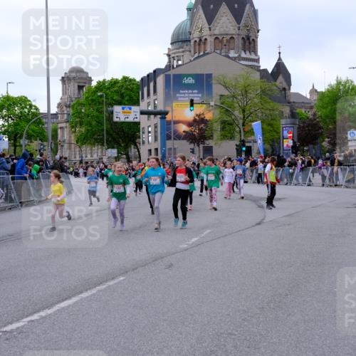 25.04.2026 - Das Zehntel Tim E. http://msf.ph/oto/9570945 25.04.2026 09:04:20 Ziel 1226, 1353, 1480, 1809, 1960, 1980, 1982, 2386, 2400, 2414, 2432, 2534, 2551, 2597, 2666, 2700, 3150, 3299, 3680, 3733 meine-sportfotos.de
