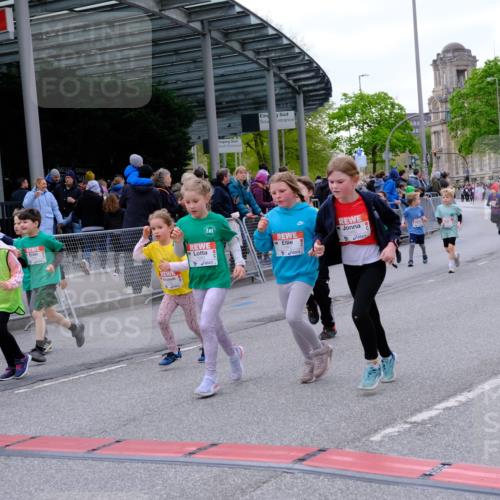 25.04.2026 - Das Zehntel Tim E. http://msf.ph/oto/9570952 25.04.2026 09:04:23 Ziel 1353, 1479, 1480, 1496, 1960, 1980, 1982, 2362, 2370, 2381, 2386, 2400, 2414, 2427, 2430, 2431, 2432, 2534, 2551, 2597, 2666, 2700, 3150, 3299, 3680 meine-sportfotos.de