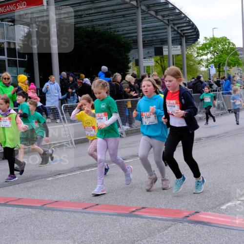 25.04.2026 - Das Zehntel Tim E. http://msf.ph/oto/9570955 25.04.2026 09:04:24 Ziel 1353, 1479, 1480, 1496, 1960, 1980, 1982, 2362, 2370, 2381, 2386, 2400, 2414, 2427, 2430, 2431, 2432, 2597, 2666, 2700, 3150, 3299, 3680 meine-sportfotos.de