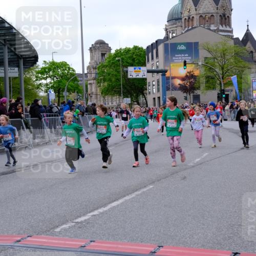 25.04.2026 - Das Zehntel Tim E. http://msf.ph/oto/9570960 25.04.2026 09:04:26 Ziel 1353, 1479, 1480, 1496, 1500, 1502, 1960, 1980, 1982, 2362, 2370, 2381, 2400, 2414, 2427, 2430, 2431, 2597, 2666, 2700, 3150, 3299, 3671, 3906 meine-sportfotos.de