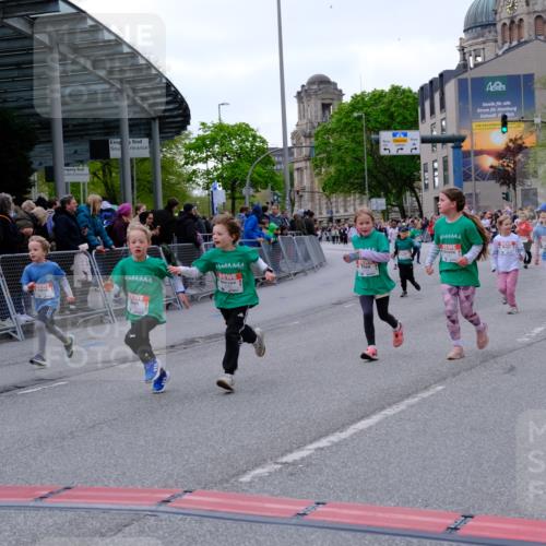 25.04.2026 - Das Zehntel Tim E. http://msf.ph/oto/9570966 25.04.2026 09:04:27 Ziel 1353, 1479, 1480, 1496, 1500, 1502, 1934, 1960, 1980, 1982, 2362, 2370, 2381, 2400, 2414, 2427, 2430, 2431, 2700, 3150, 3279, 3299, 3671, 3906 meine-sportfotos.de