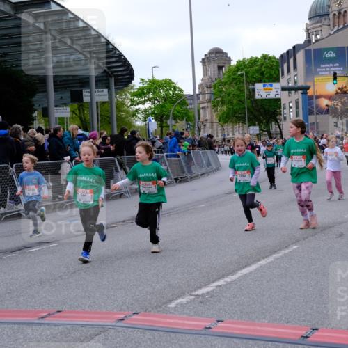 25.04.2026 - Das Zehntel Tim E. http://msf.ph/oto/9570967 25.04.2026 09:04:27 Ziel 1353, 1479, 1480, 1496, 1500, 1502, 1934, 1960, 1980, 1982, 2362, 2370, 2381, 2400, 2414, 2427, 2430, 2431, 2700, 3150, 3279, 3299, 3671, 3906 meine-sportfotos.de