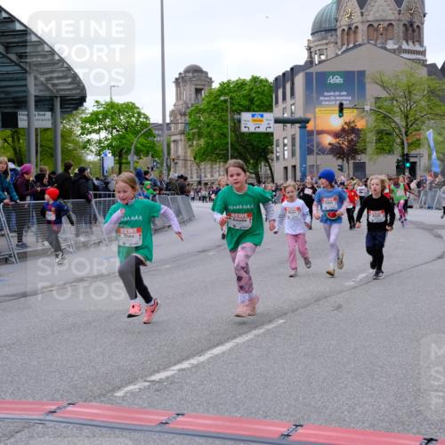 25.04.2026 - Das Zehntel Tim E. http://msf.ph/oto/9570970 25.04.2026 09:04:28 Ziel 1353, 1479, 1496, 1500, 1502, 1934, 1960, 1980, 1982, 2362, 2370, 2381, 2400, 2414, 2427, 2430, 2431, 2700, 3150, 3279, 3299, 3671, 3892, 3906 meine-sportfotos.de