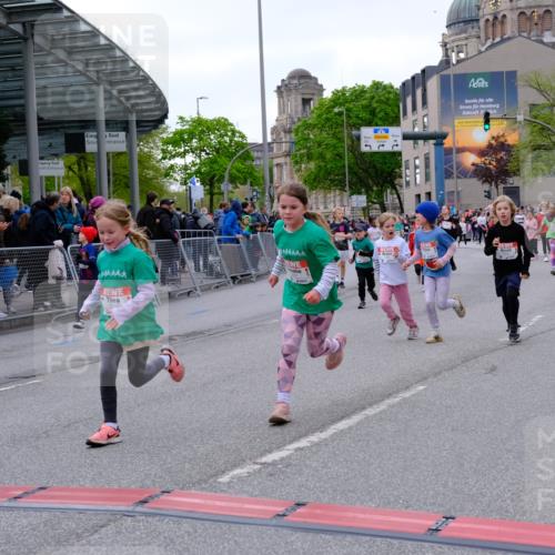 25.04.2026 - Das Zehntel Tim E. http://msf.ph/oto/9570974 25.04.2026 09:04:28 Ziel 1353, 1479, 1496, 1500, 1502, 1934, 1960, 1980, 1982, 2362, 2370, 2381, 2400, 2414, 2427, 2430, 2431, 2700, 3150, 3279, 3299, 3671, 3892, 3906 meine-sportfotos.de