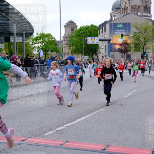 25.04.2026 - Das Zehntel Tim E. http://msf.ph/oto/9570979 25.04.2026 09:04:29 Ziel 1353, 1479, 1496, 1500, 1502, 1934, 1960, 1980, 1982, 2362, 2370, 2381, 2400, 2414, 2427, 2430, 2431, 2700, 3150, 3279, 3299, 3671, 3892, 3906 meine-sportfotos.de