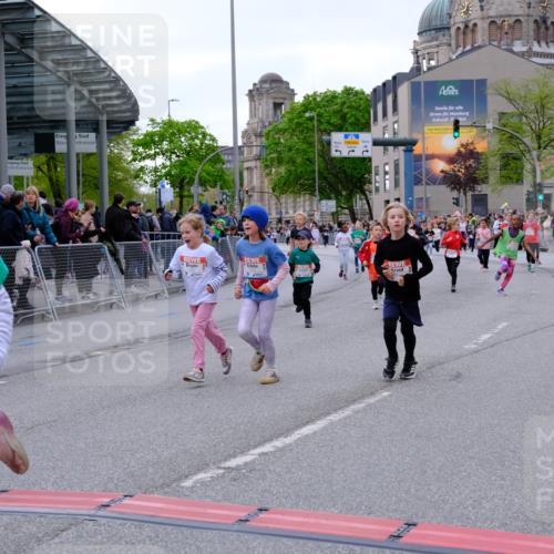 25.04.2026 - Das Zehntel Tim E. http://msf.ph/oto/9570980 25.04.2026 09:04:29 Ziel 1353, 1479, 1496, 1500, 1502, 1934, 1960, 1980, 1982, 2362, 2370, 2381, 2400, 2414, 2427, 2430, 2431, 2700, 3150, 3279, 3299, 3671, 3892, 3906 meine-sportfotos.de