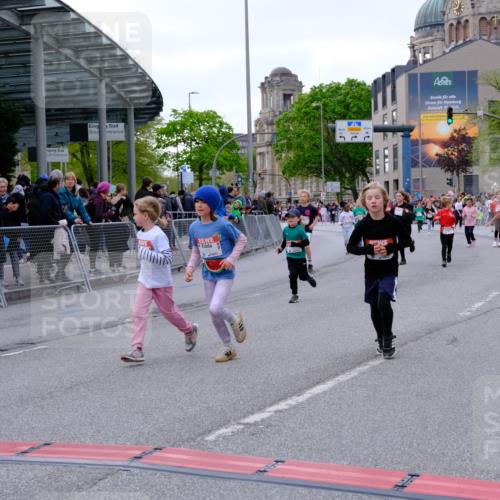 25.04.2026 - Das Zehntel Tim E. http://msf.ph/oto/9570983 25.04.2026 09:04:29 Ziel 1353, 1479, 1496, 1500, 1502, 1934, 1960, 1980, 1982, 2362, 2370, 2381, 2400, 2414, 2427, 2430, 2431, 2700, 3150, 3279, 3299, 3671, 3892, 3906 meine-sportfotos.de