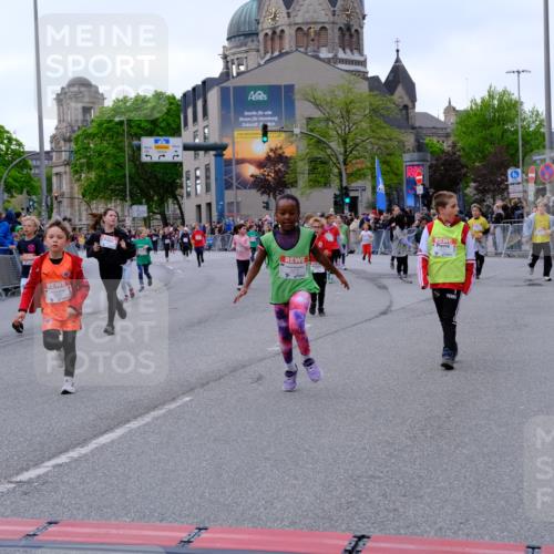 25.04.2026 - Das Zehntel Tim E. http://msf.ph/oto/9570992 25.04.2026 09:04:31 Ziel 1353, 1472, 1479, 1496, 1500, 1502, 1932, 1934, 1960, 1980, 1982, 2362, 2370, 2381, 2400, 2414, 2427, 2430, 2431, 2700, 3012, 3150, 3279, 3671, 3892, 3906 meine-sportfotos.de