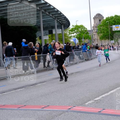 25.04.2026 - Das Zehntel Tim E. http://msf.ph/oto/9571002 25.04.2026 09:04:33 Ziel 1076, 1443, 1472, 1479, 1496, 1500, 1502, 1932, 1934, 2362, 2370, 2381, 2427, 2430, 2431, 3012, 3279, 3671, 3892, 3906 meine-sportfotos.de