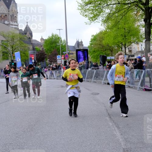 25.04.2026 - Das Zehntel Tim E. http://msf.ph/oto/9571019 25.04.2026 09:04:38 Ziel 1076, 1443, 1472, 1647, 1932, 1934, 2377, 2536, 2586, 2593, 2612, 2804, 2807, 3012, 3279, 3449, 3450, 3671, 3892, 3979, 4036 meine-sportfotos.de