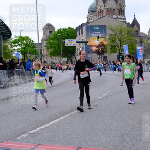 25.04.2026 - Das Zehntel Tim E. http://msf.ph/oto/9571035 25.04.2026 09:04:45 Ziel 1082, 1089, 1092, 1241, 1443, 1647, 1732, 2183, 2371, 2377, 2536, 2586, 2593, 2612, 2804, 2807, 3058, 3063, 3320, 3449, 3450, 3947, 3979, 4036 meine-sportfotos.de