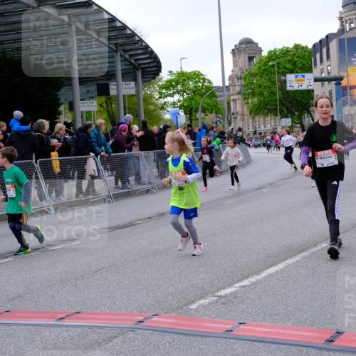 25.04.2026 - Das Zehntel Tim E. http://msf.ph/oto/9571036 25.04.2026 09:04:45 Ziel 1082, 1089, 1092, 1241, 1443, 1647, 1732, 2183, 2371, 2377, 2536, 2586, 2593, 2612, 2804, 2807, 3058, 3063, 3320, 3449, 3450, 3947, 3979, 4036 meine-sportfotos.de