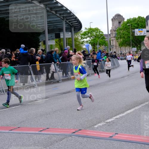 25.04.2026 - Das Zehntel Tim E. http://msf.ph/oto/9571038 25.04.2026 09:04:45 Ziel 1082, 1089, 1092, 1241, 1443, 1647, 1732, 2183, 2371, 2377, 2536, 2586, 2593, 2612, 2804, 2807, 3058, 3063, 3320, 3449, 3450, 3947, 3979, 4036 meine-sportfotos.de