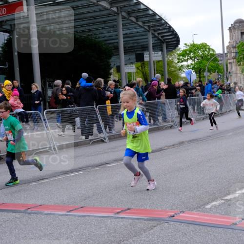 25.04.2026 - Das Zehntel Tim E. http://msf.ph/oto/9571042 25.04.2026 09:04:46 Ziel 1082, 1089, 1092, 1241, 1647, 1732, 2183, 2371, 2377, 2536, 2586, 2593, 2612, 2804, 2807, 3058, 3063, 3320, 3449, 3450, 3947, 3979, 4036 meine-sportfotos.de