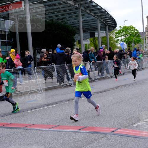 25.04.2026 - Das Zehntel Tim E. http://msf.ph/oto/9571043 25.04.2026 09:04:46 Ziel 1082, 1089, 1092, 1241, 1647, 1732, 2183, 2371, 2377, 2536, 2586, 2593, 2612, 2804, 2807, 3058, 3063, 3320, 3449, 3450, 3947, 3979, 4036 meine-sportfotos.de