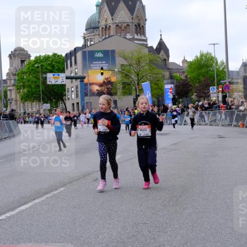 25.04.2026 - Das Zehntel Tim E. http://msf.ph/oto/9571047 25.04.2026 09:04:49 Ziel 1082, 1089, 1092, 1241, 1732, 2183, 2371, 2612, 2950, 3058, 3063, 3320, 3449, 3450, 3601, 3947, 3979, 4036 meine-sportfotos.de