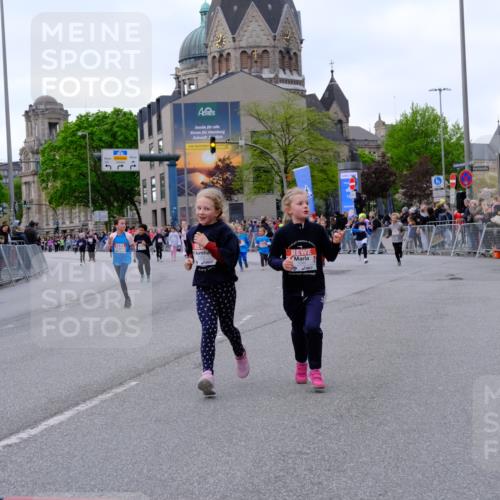 25.04.2026 - Das Zehntel Tim E. http://msf.ph/oto/9571048 25.04.2026 09:04:49 Ziel 1082, 1089, 1092, 1241, 1732, 2183, 2371, 2612, 2950, 3058, 3063, 3320, 3449, 3450, 3601, 3947, 3979, 4036 meine-sportfotos.de