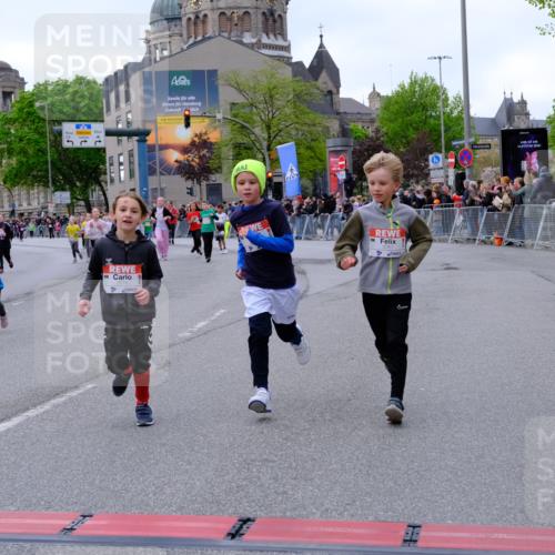 25.04.2026 - Das Zehntel Tim E. http://msf.ph/oto/9571065 25.04.2026 09:04:55 Ziel 1089, 1092, 1591, 1594, 2183, 2254, 2950, 3058, 3063, 3320, 3601, 3724, 3726, 3767, 3776, 3777, 3796 meine-sportfotos.de