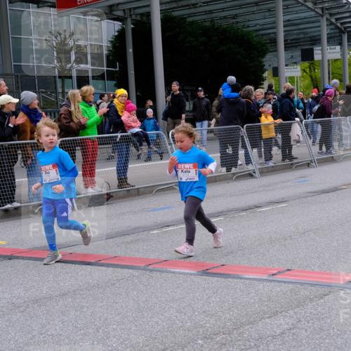 25.04.2026 - Das Zehntel Tim E. http://msf.ph/oto/9571077 25.04.2026 09:04:58 Ziel 1350, 1390, 1591, 1594, 2254, 2657, 2670, 2672, 2950, 3601, 3724, 3726, 3767, 3776, 3777, 3796, 3961 meine-sportfotos.de