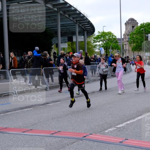 25.04.2026 - Das Zehntel Tim E. http://msf.ph/oto/9571085 25.04.2026 09:05:00 Ziel 1350, 1390, 1412, 1591, 1594, 2254, 2657, 2670, 2672, 2950, 3601, 3724, 3726, 3767, 3776, 3777, 3796, 3961 meine-sportfotos.de
