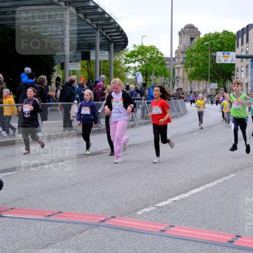 25.04.2026 - Das Zehntel Tim E. http://msf.ph/oto/9571089 25.04.2026 09:05:01 Ziel 1350, 1390, 1412, 1591, 1594, 2254, 2382, 2657, 2670, 2672, 2950, 3724, 3726, 3767, 3776, 3777, 3796, 3961 meine-sportfotos.de
