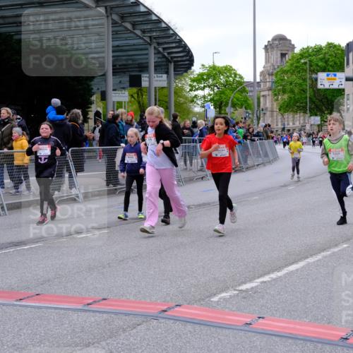 25.04.2026 - Das Zehntel Tim E. http://msf.ph/oto/9571091 25.04.2026 09:05:01 Ziel 1350, 1390, 1412, 1591, 1594, 2254, 2382, 2657, 2670, 2672, 2950, 3724, 3726, 3767, 3776, 3777, 3796, 3961 meine-sportfotos.de