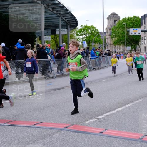 25.04.2026 - Das Zehntel Tim E. http://msf.ph/oto/9571100 25.04.2026 09:05:03 Ziel 1350, 1390, 1412, 2254, 2382, 2657, 2670, 2672, 2693, 2696, 3724, 3726, 3767, 3796, 3961 meine-sportfotos.de