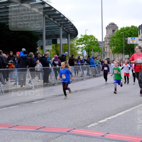 25.04.2026 - Das Zehntel Tim E. http://msf.ph/oto/9571119 25.04.2026 09:05:07 Ziel 1350, 1390, 1412, 1904, 2112, 2382, 2530, 2543, 2640, 2657, 2663, 2670, 2672, 2693, 2696, 3483, 3487, 3796, 3961 meine-sportfotos.de