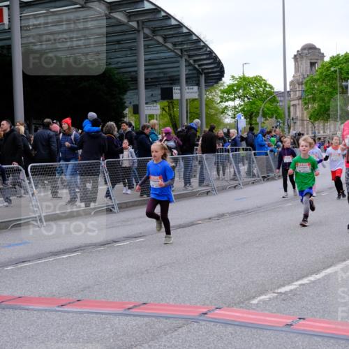 25.04.2026 - Das Zehntel Tim E. http://msf.ph/oto/9571122 25.04.2026 09:05:08 Ziel 1350, 1390, 1412, 1904, 2112, 2382, 2530, 2543, 2640, 2657, 2663, 2670, 2672, 2693, 2696, 3483, 3487, 3961 meine-sportfotos.de