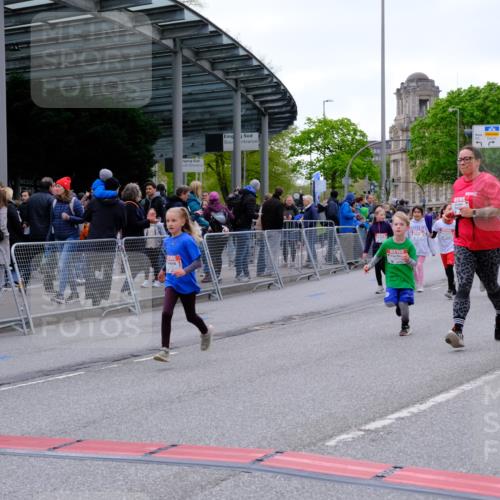 25.04.2026 - Das Zehntel Tim E. http://msf.ph/oto/9571123 25.04.2026 09:05:08 Ziel 1350, 1390, 1412, 1904, 2112, 2382, 2530, 2543, 2640, 2657, 2663, 2670, 2672, 2693, 2696, 3483, 3487, 3961 meine-sportfotos.de