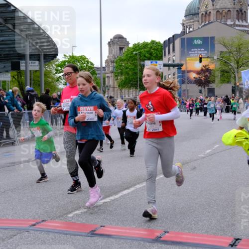 25.04.2026 - Das Zehntel Tim E. http://msf.ph/oto/9571128 25.04.2026 09:05:09 Ziel 1350, 1390, 1412, 1904, 2103, 2112, 2382, 2530, 2543, 2640, 2657, 2663, 2670, 2672, 2693, 2696, 3483, 3487 meine-sportfotos.de